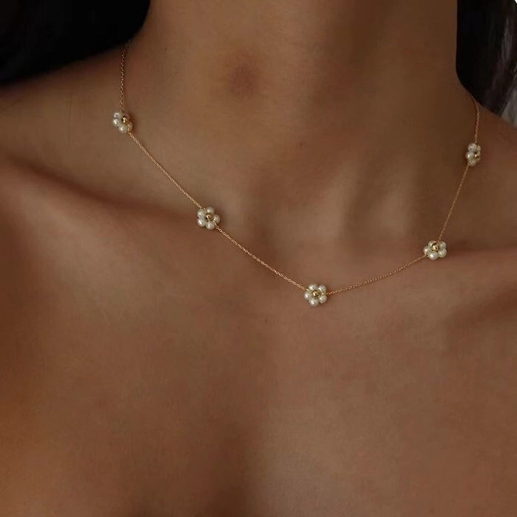 HARYA Fleur Necklace