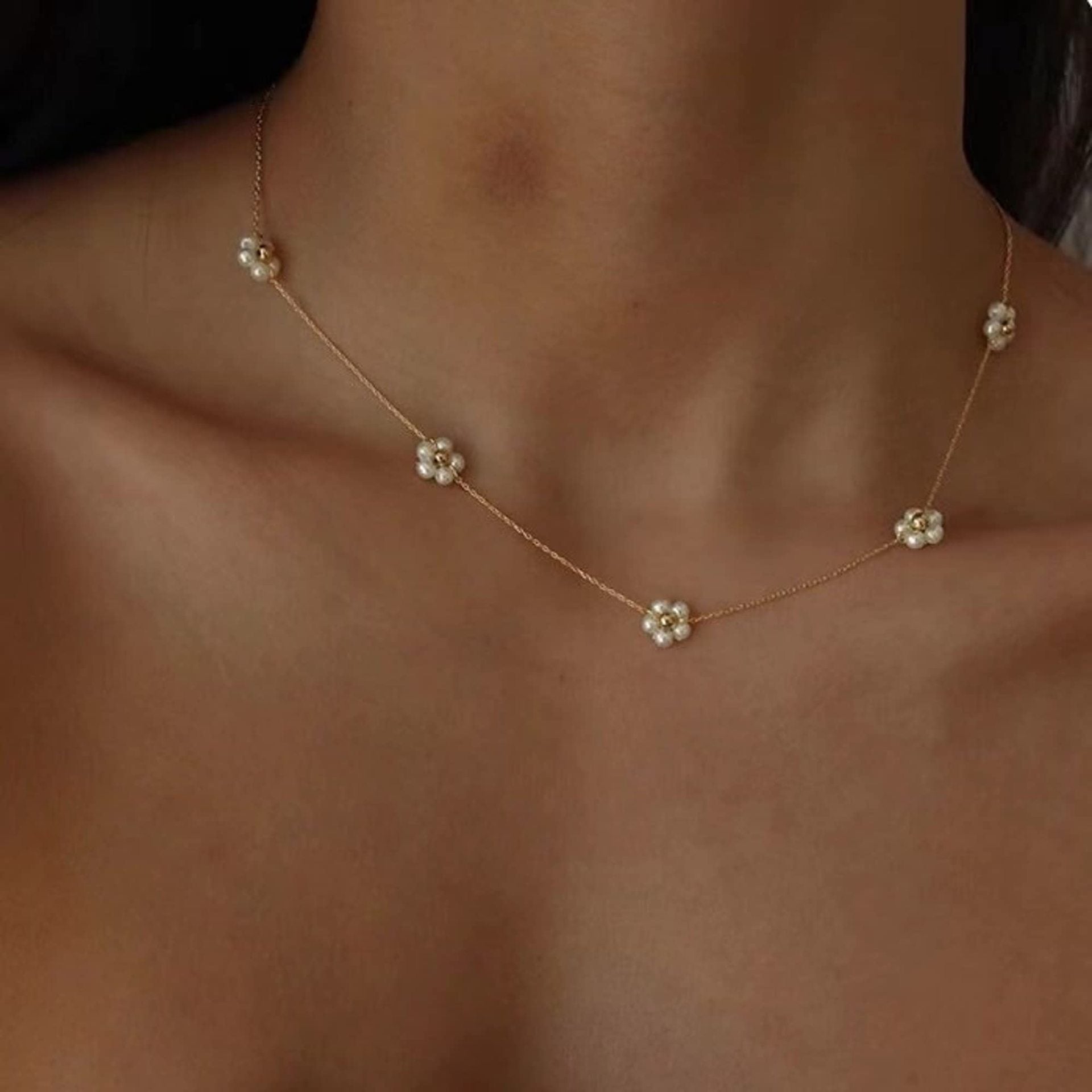 HARYA Fleur Necklace